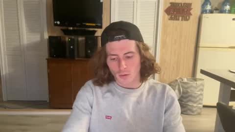 Snapshot of lonewolfffy chatting on 10-29-25, 10:00 Lonewolfffy online show from 10-29-25, 10:00