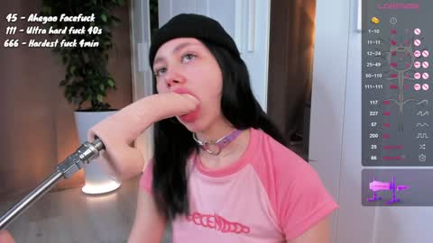 Shy EvaStreams are everyday 9 AM - 3 PM GMT 3  online show from 02-04-25, 03:22