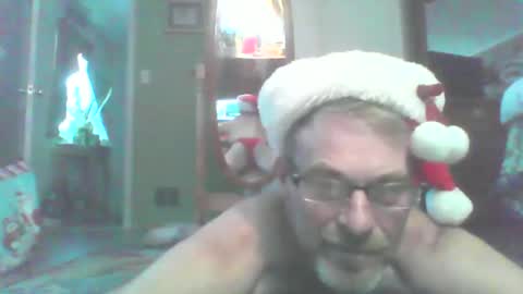 Snapshot of longbowrider555 chatting on 12-16-24, 01:54 Jeff online show from 12-16-24, 01:54
