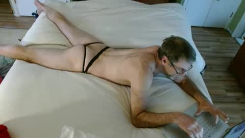 Snapshot of longbowrider555 chatting on 01-31-25, 04:06 Jeff online show from 01-31-25, 04:06