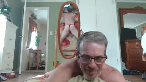 Snapshot of longbowrider555 chatting on 09-16-25, 07:26 Jeff online show from 09-16-25, 07:26