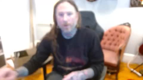 Snapshot of longhair021 chatting on 11-15-25, 03:08 longhair online show from 11-15-25, 03:08