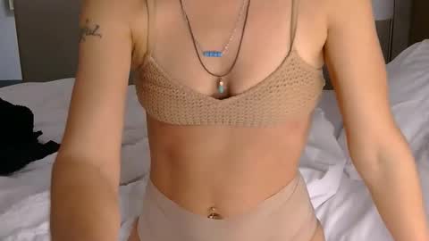 Cutenurse91 online show from 11-04-25, 12:48