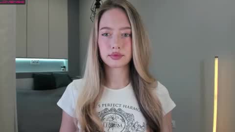 Eva online show from 10-06-25, 07:39