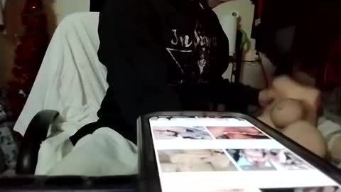 longstroks00 online show from 12-22-25, 12:18