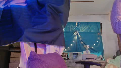 Londoncashmere69  online show from 12-09-24, 05:41