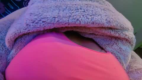 Londoncashmere69  online show from 01-22-25, 12:27