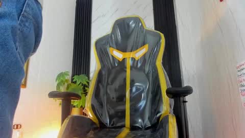 LooganX online show from 02-28-25, 06:52