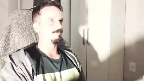 Lucas online show from 10-11-25, 06:39