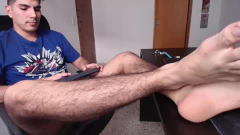 looki 16 online show from 10-26-25, 08:59