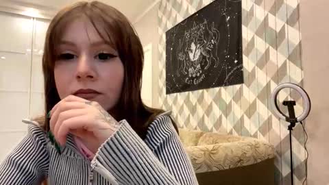 EVA online show from 10-11-25, 05:28