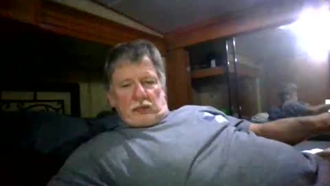 Snapshot of lookingagain181 chatting on 10-29-25, 12:18 lookingagain181 online show from 10-29-25, 12:18