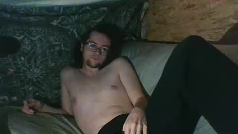 Snapshot of loonerangel chatting on 02-07-25, 11:01 LoonerAngel online show from 02-07-25, 11:01