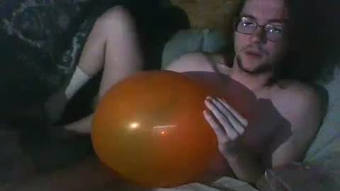Snapshot of loonerangel chatting on 02-12-25, 03:49 LoonerAngel online show from 02-12-25, 03:49