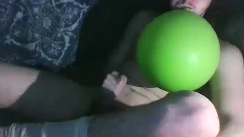 Snapshot of loonerangel chatting on 02-16-25, 05:15 LoonerAngel online show from 02-16-25, 05:15