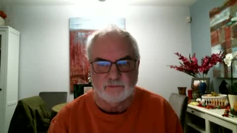 Snapshot of loop102 chatting on 01-05-25, 10:50 loop102 online show from 01-05-25, 10:50