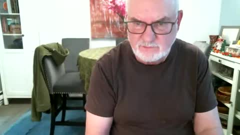 loop102 online show from 11-28-25, 10:45