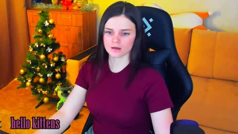 Snapshot of lora_cain chatting on 12-20-24, 02:16 Lora Cain online show from 12-20-24, 02:16