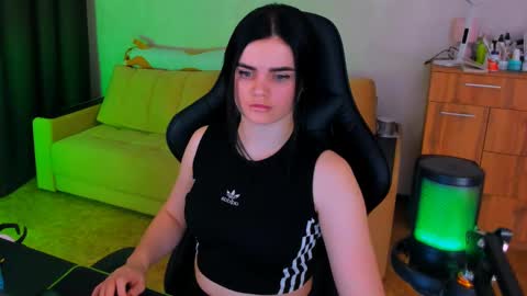 Snapshot of lora_cain chatting on 03-05-25, 02:56 Lora Cain online show from 03-05-25, 02:56