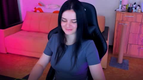 Snapshot of lora_cain chatting on 03-11-25, 01:12 Lora Cain online show from 03-11-25, 01:12
