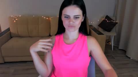 Snapshot of lora_cain chatting on 09-11-25, 01:00 Lora Cain online show from 09-11-25, 01:00