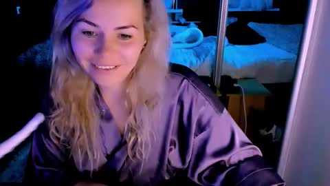 Snapshot of loraboyar chatting on 10-08-25, 02:42 Lora online show from 10-08-25, 02:42