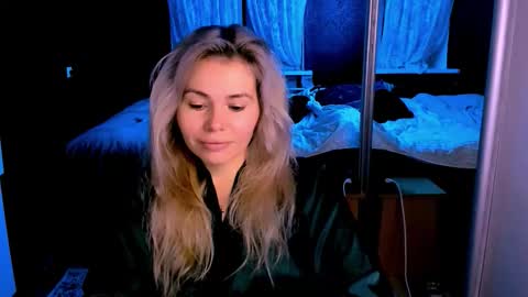 Snapshot of loraboyar chatting on 11-14-25, 02:43 Lora online show from 11-14-25, 02:43