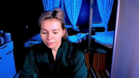 Snapshot of loraboyar chatting on 11-20-25, 02:45 Lora online show from 11-20-25, 02:45