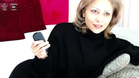 loradelniro1 online show from 02-25-25, 01:28