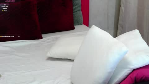 Snapshot of loradelniro1 chatting on 03-25-26, 01:28 loradelniro1 online show from 03-25-26, 01:28