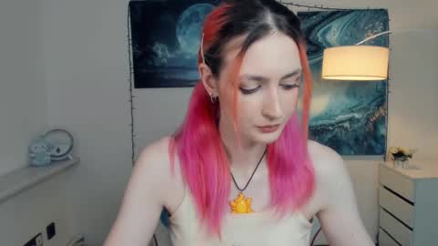 Lora online show from 10-22-25, 10:59