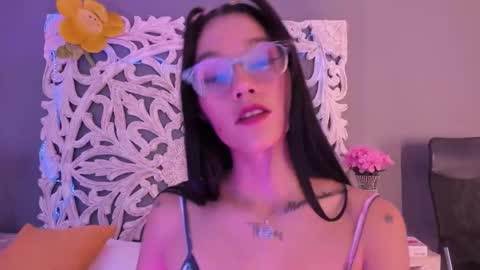 loraineblake online show from 02-24-26, 02:48