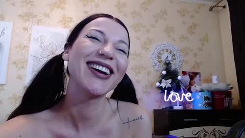Snapshot of lorameouls chatting on 12-27-24, 02:43 lorameouls online show from 12-27-24, 02:43