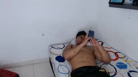 Dominic online show from 10-21-25, 05:08