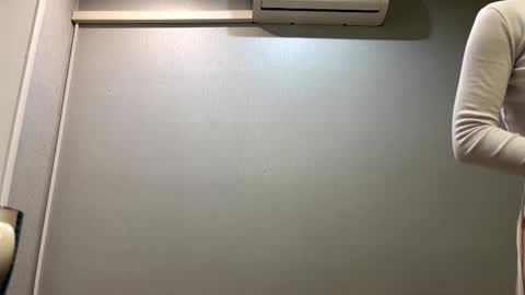 Snapshot of loreeluben chatting on 10-02-25, 12:45 Olivia online show from 10-02-25, 12:45