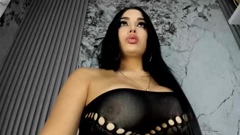 Doll Queen online show from 11-01-25, 04:47