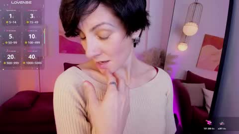 Snapshot of loren_daze chatting on 11-14-25, 02:27 Loren online show from 11-14-25, 02:27