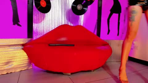 lesly lorena online show from 03-23-26, 07:40