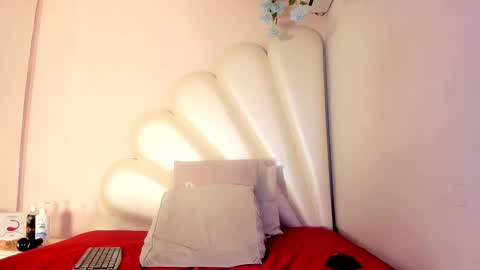 Lorena online show from 03-07-25, 01:40