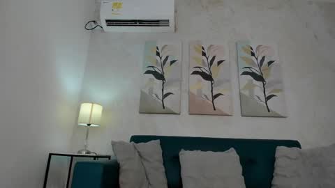 Snapshot of lorena_rubio chatting on 11-12-25, 12:16 lorena_rubio online show from 11-12-25, 12:16