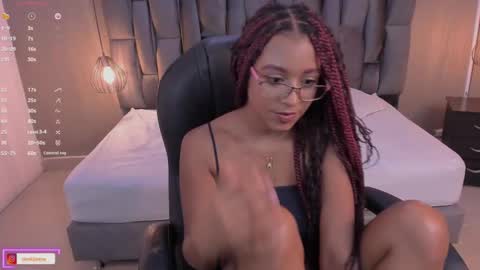 Lorena Vieira  online show from 03-02-25, 11:31
