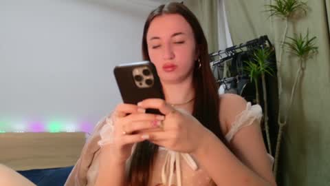 Amelia online show from 02-02-25, 07:57