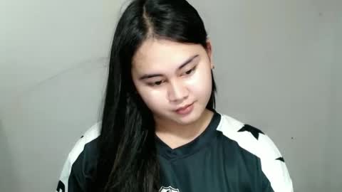 Snapshot of lorenpage_love chatting on 01-05-25, 04:48 LOREN online show from 01-05-25, 04:48