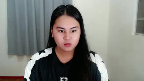 Snapshot of lorenpage_love chatting on 01-10-25, 11:22 LOREN online show from 01-10-25, 11:22