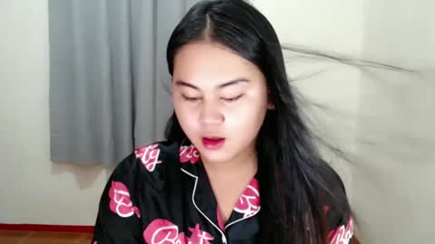 Snapshot of lorenpage_love chatting on 01-15-25, 07:05 LOREN online show from 01-15-25, 07:05