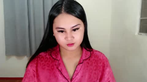 Snapshot of lorenpage_love chatting on 01-24-25, 06:14 LOREN online show from 01-24-25, 06:14