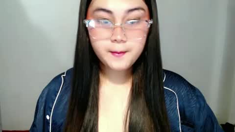 Snapshot of lorenpage_love chatting on 02-25-25, 06:14 LOREN online show from 02-25-25, 06:14