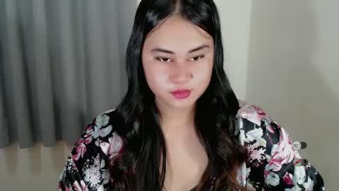 Snapshot of lorenpage_love chatting on 03-12-25, 06:18 LOREN online show from 03-12-25, 06:18