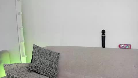 L O R E N online show from 03-12-25, 03:51