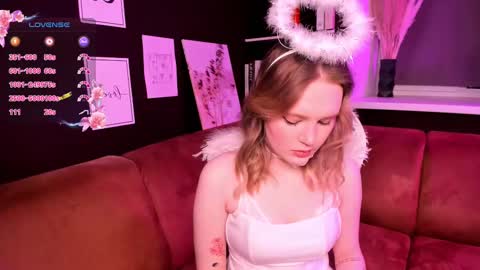 Snapshot of lorettacarnley chatting on 02-12-25, 07:56 Alice online show from 02-12-25, 07:56